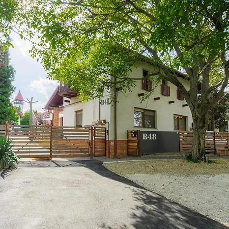B48 Gardenhouse - A Zoeldben Kenyelmesen Villa Torokbalint Exterior photo